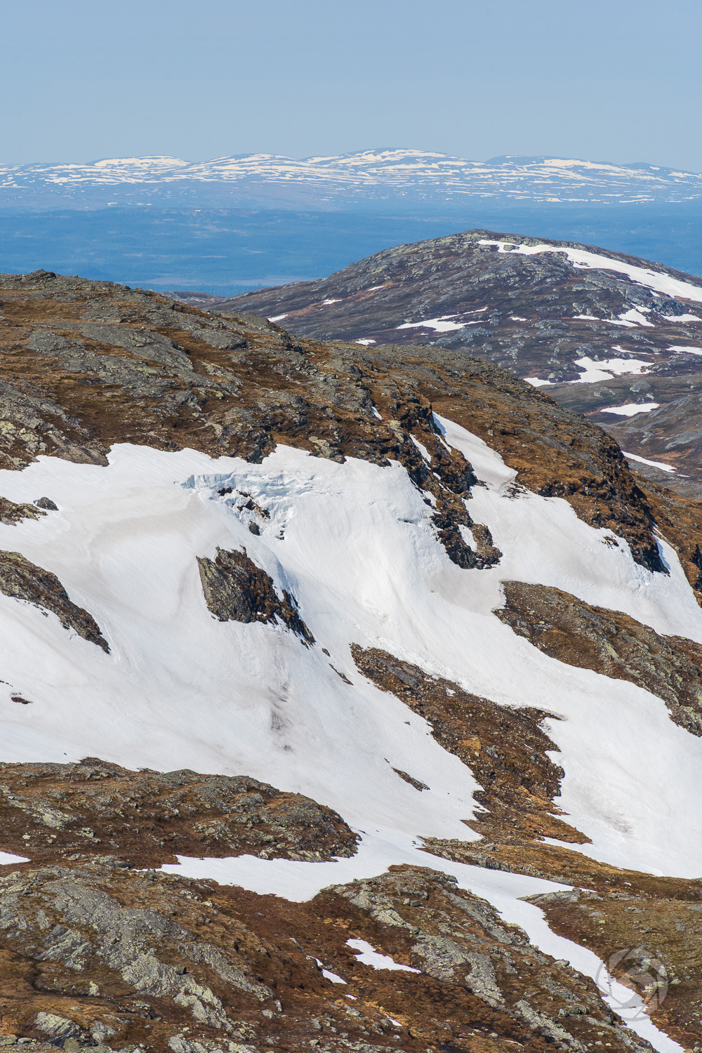 Snö på fjällsluttning på Ottfjället